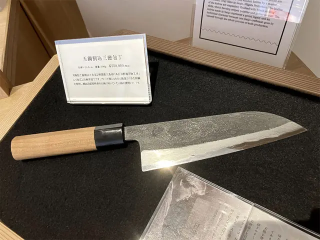 たたらの里」で生まれた高純度の鉄で、唯一無二のプロダクトを創造