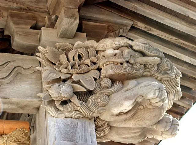 神崎神社｜日本一の龍の彫刻が見事！ 鳥取県琴浦町の「荒神さん