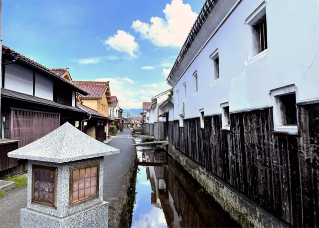 倉吉白壁土蔵群｜室町時代から続く城下町でレトロな町歩き！｜鳥取県