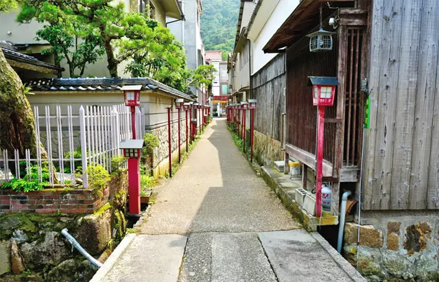 倉吉白壁土蔵群｜室町時代から続く城下町でレトロな町歩き！｜鳥取県