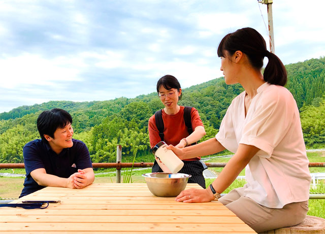 牧場体験とバター作り