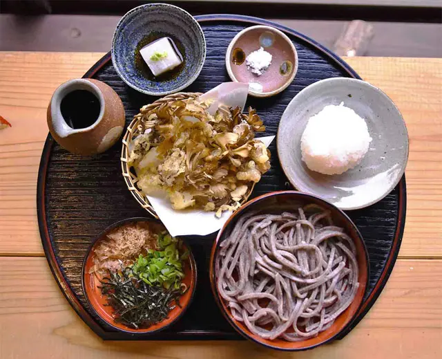 ⭐️新品 未使用品⭐️辻嘉一　特選和食器揃　用の美 オランダ麦蕎手四方鉢セット 古民家そば たたらのいえ｜奥出雲の風土が香る十割蕎麦と仁多米｜出雲